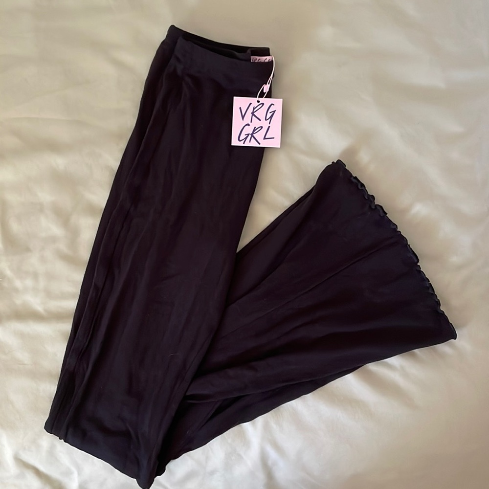 Verge girl black flare pants